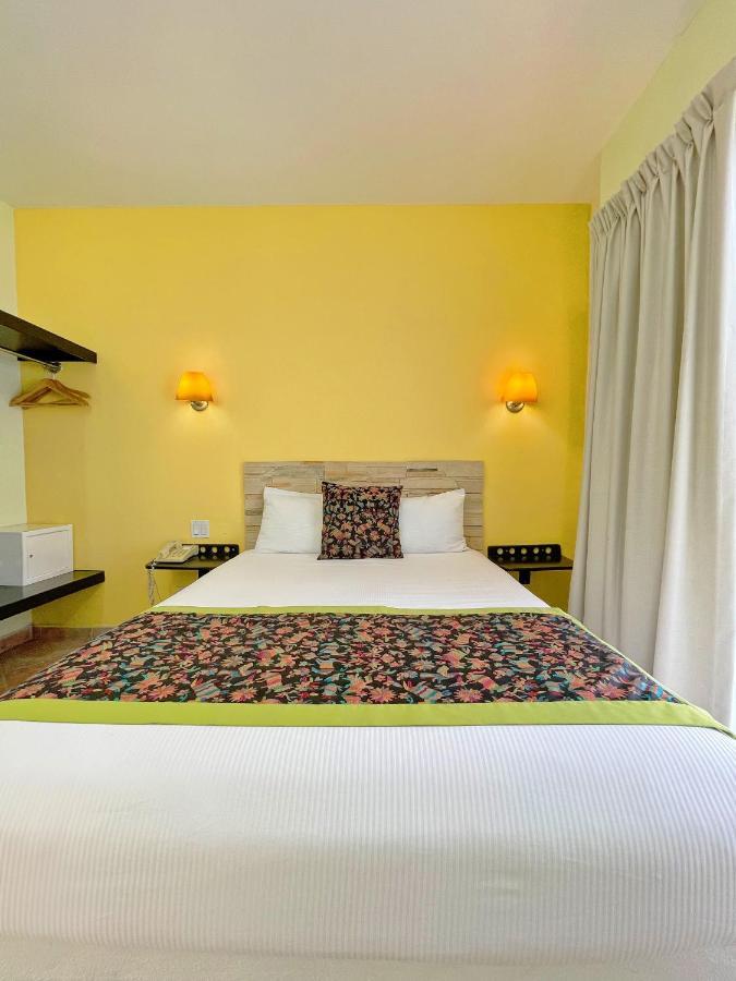 Seven Crown Express & Suites By Kavia Cabo San Lucas Dış mekan fotoğraf