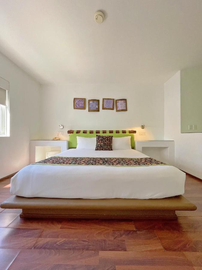 Seven Crown Express & Suites By Kavia Cabo San Lucas Dış mekan fotoğraf