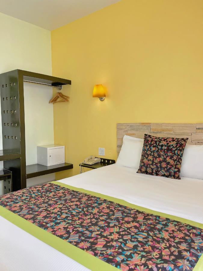 Seven Crown Express & Suites By Kavia Cabo San Lucas Dış mekan fotoğraf