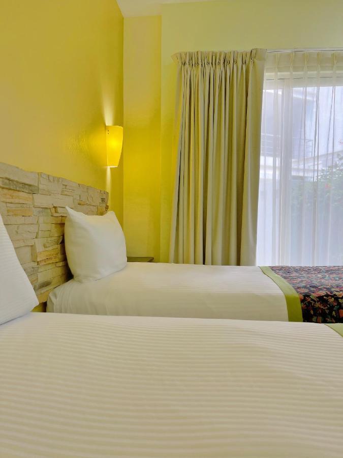 Seven Crown Express & Suites By Kavia Cabo San Lucas Dış mekan fotoğraf
