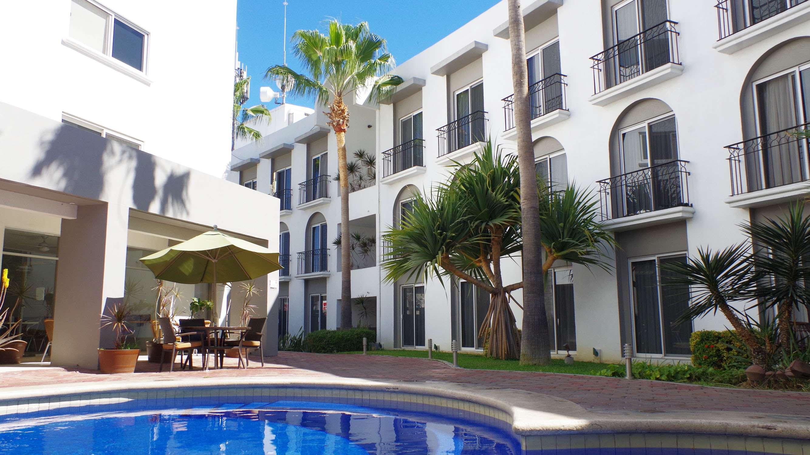 Seven Crown Express & Suites By Kavia Cabo San Lucas Dış mekan fotoğraf