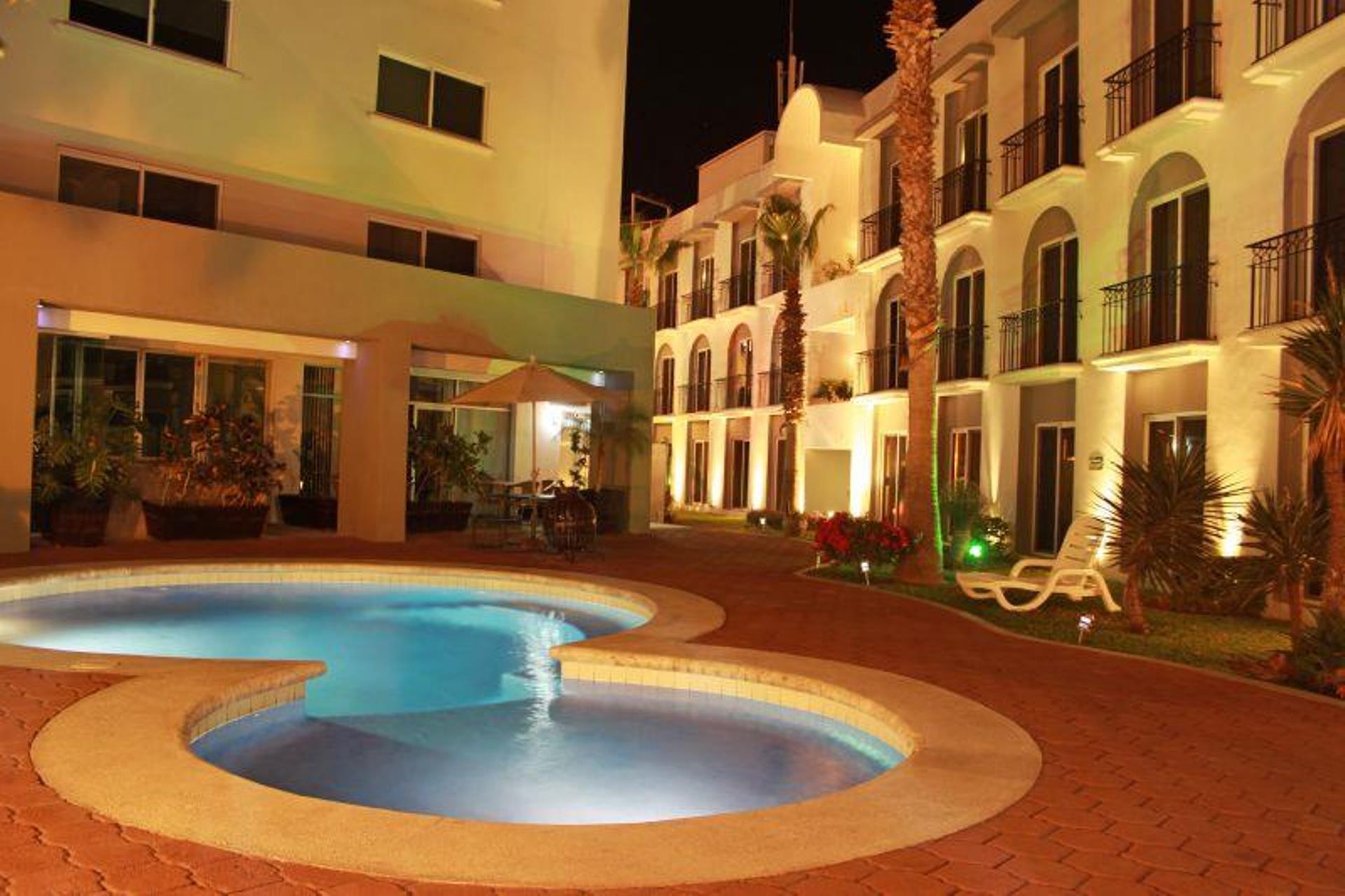 Seven Crown Express & Suites By Kavia Cabo San Lucas Dış mekan fotoğraf