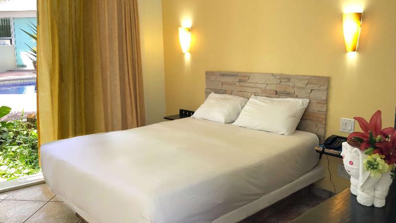 Seven Crown Express & Suites By Kavia Cabo San Lucas Dış mekan fotoğraf
